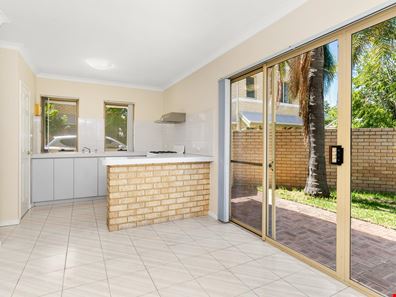 4/54 Hubble Street, East Fremantle WA 6158