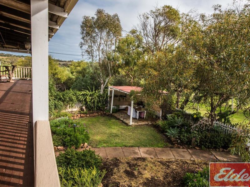 34 Glengarry Road, Moonyoonooka WA 6532