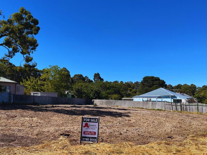 19 Moore Street, Collie WA 6225