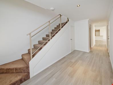 2/7 Wynyard Street, Yokine WA 6060