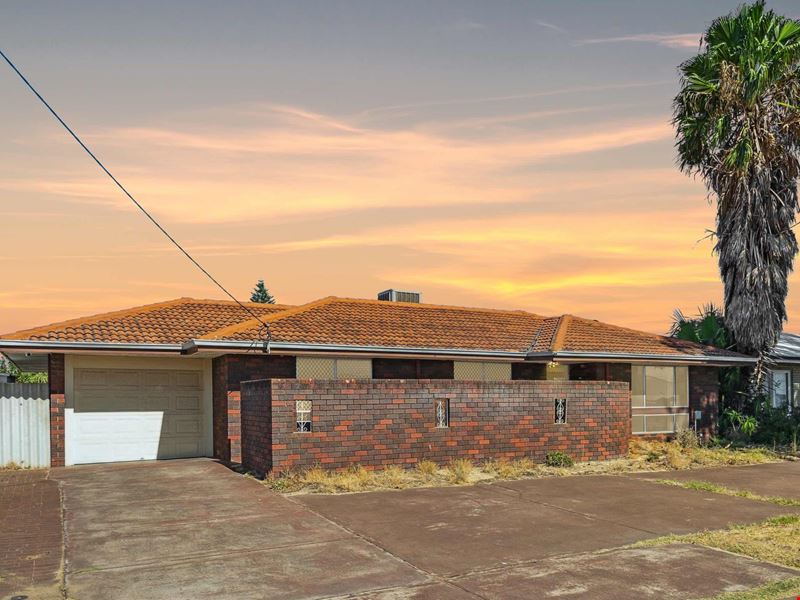 17 Sullivan Street, Beckenham WA 6107
