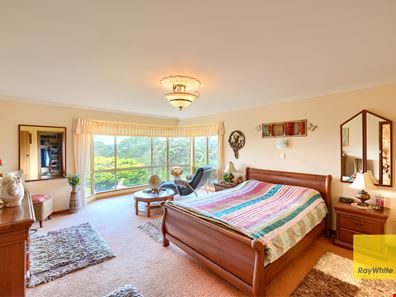 25 Boolgana Court, Torndirrup WA 6330