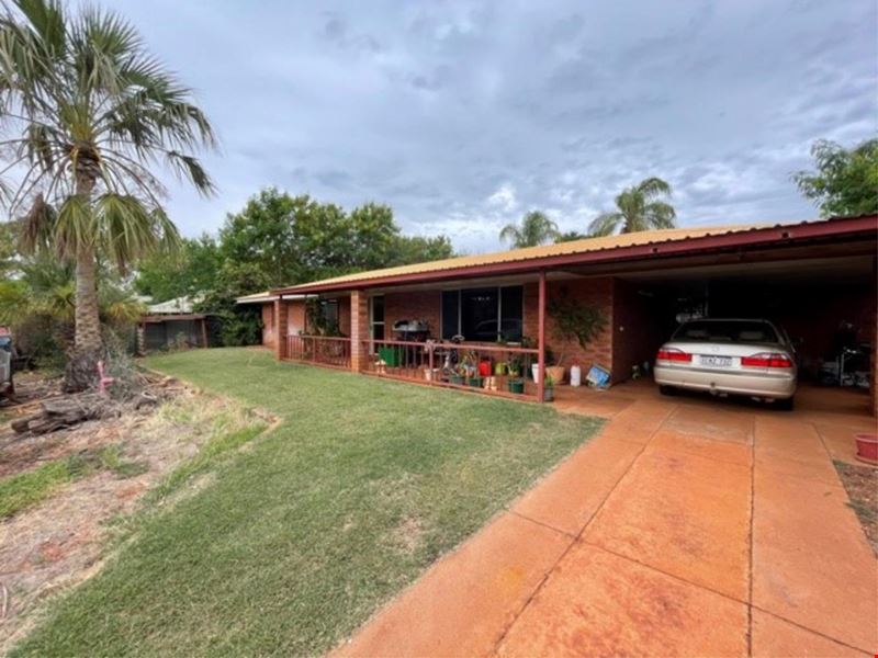 11 Marrinup Way, Tom Price WA 6751