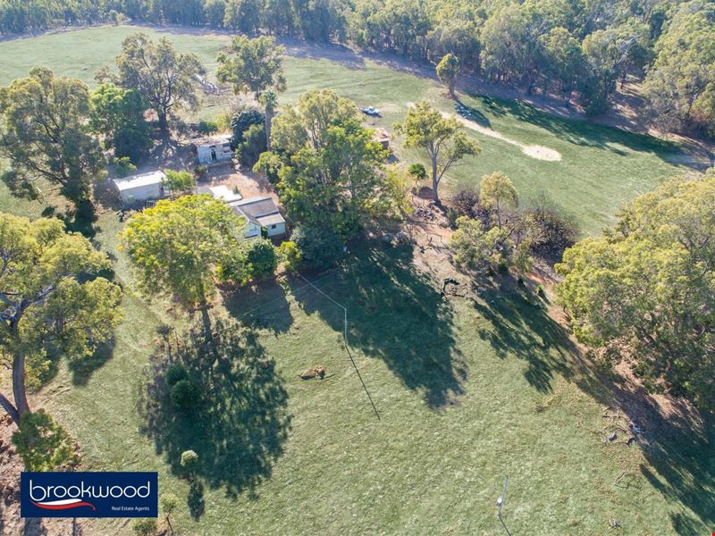 580 Goslin Street, Sawyers Valley WA 6074