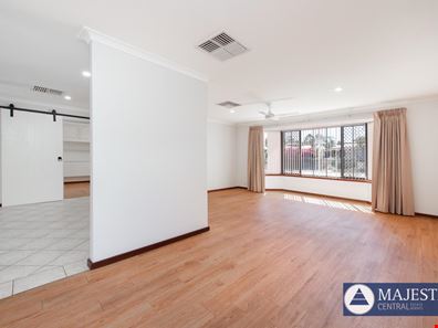 29 Clifford Way, Bull Creek WA 6149
