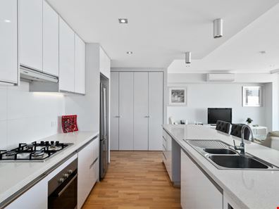 19/7 College Corner, O'Connor WA 6163