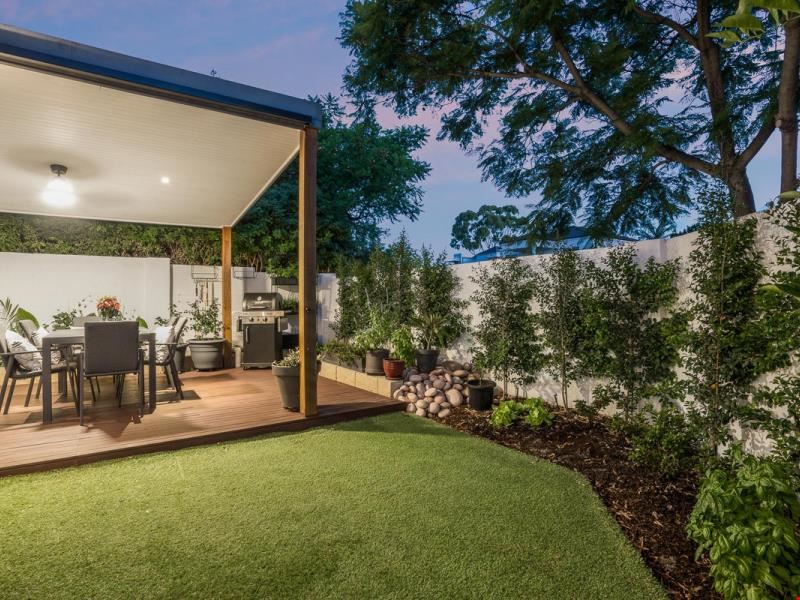 8/52 Matheson Road, Applecross WA 6153