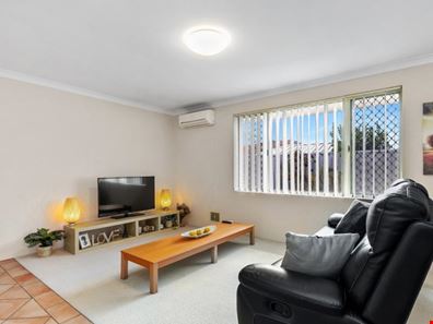3/9 Pearl Road, Cloverdale WA 6105