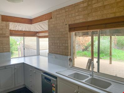 166 Long Street, Moora WA 6510