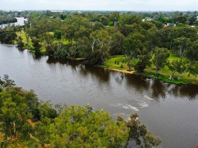 2 Sabina Road, South Guildford WA 6055