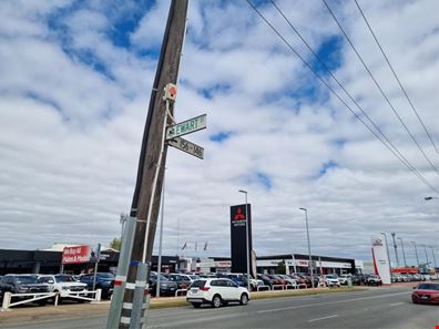 1 Ewart Street, Midvale WA 6056