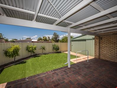 223 Fourth Street, Wonthella WA 6530