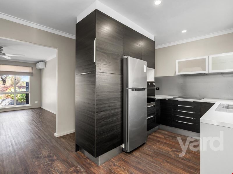 8/4 Petra Street, Palmyra WA 6157