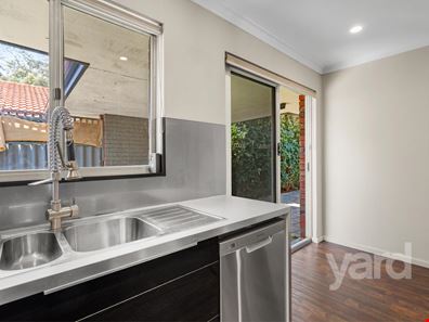 8/4 Petra Street, Palmyra WA 6157