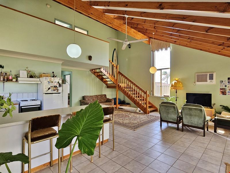 2/19 Gantheaume Crescent, Kalbarri WA 6536