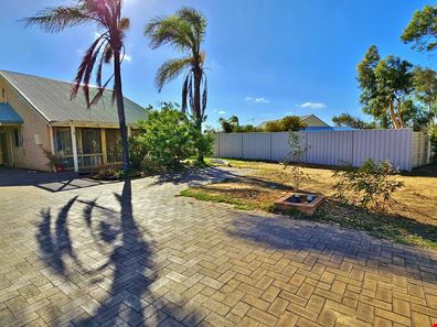 2/19 Gantheaume Crescent, Kalbarri WA 6536