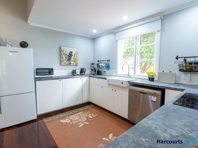 11 Carey Street, Bridgetown WA 6255