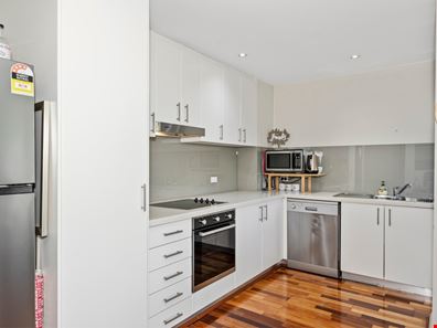 8/880 Canning Highway, Applecross WA 6153