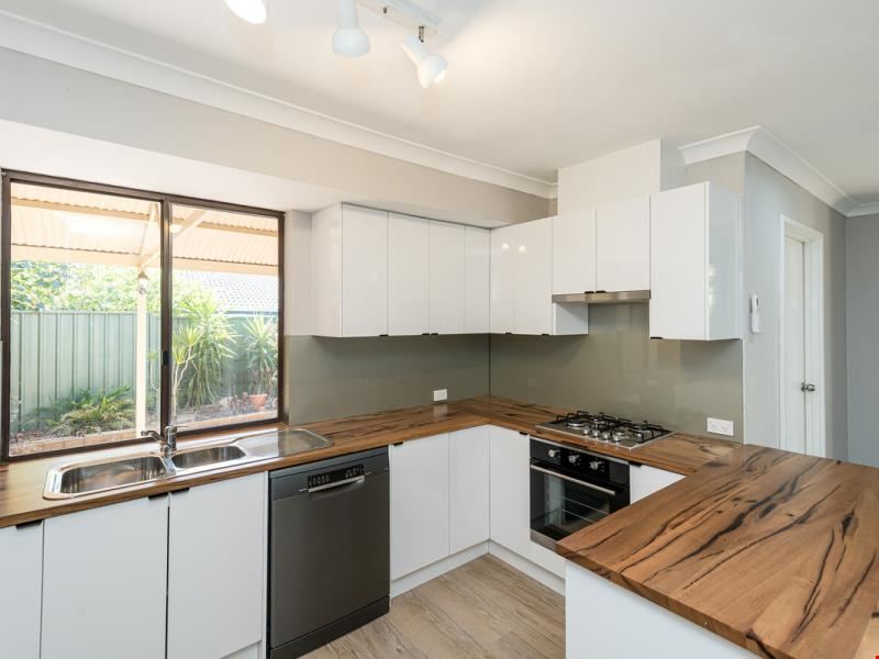 9 Nevoria Place, Padbury WA 6025
