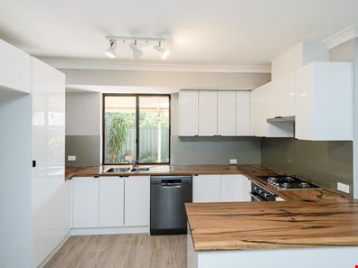 9 Nevoria Place, Padbury WA 6025