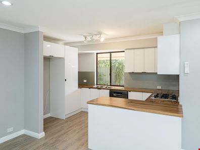 9 Nevoria Place, Padbury WA 6025