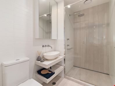 402/8 Tassels Place, Innaloo WA 6018