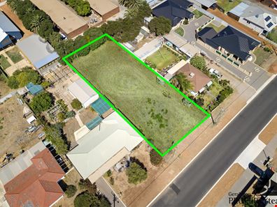 218 Fifth Street, Wonthella WA 6530