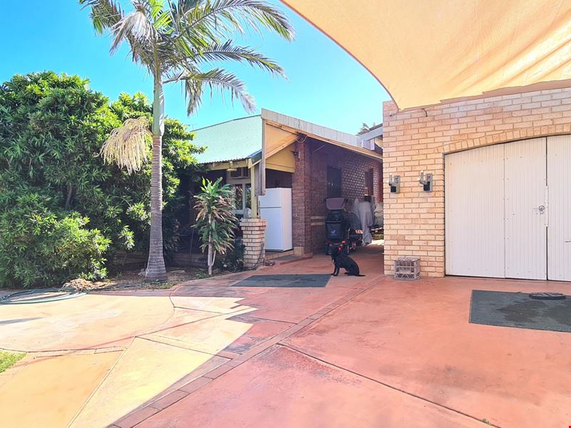 13 Hill Street, Carnarvon WA 6701