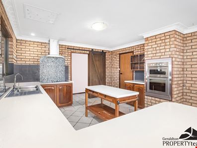 32 Webber Road, Moresby WA 6530