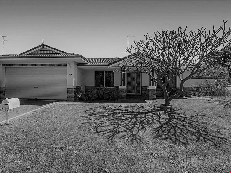 19A Rosebud Place, Halls Head WA 6210