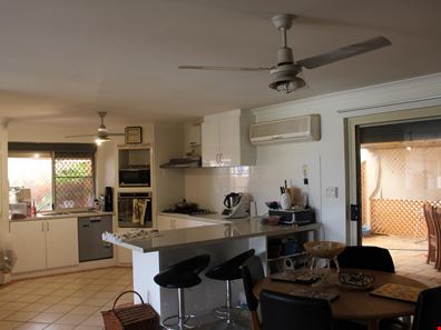 7 Mitchell Heights, Dongara WA 6525
