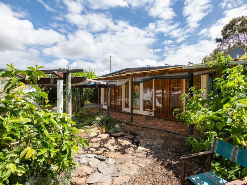 39 Watling Avenue, Lynwood WA 6147