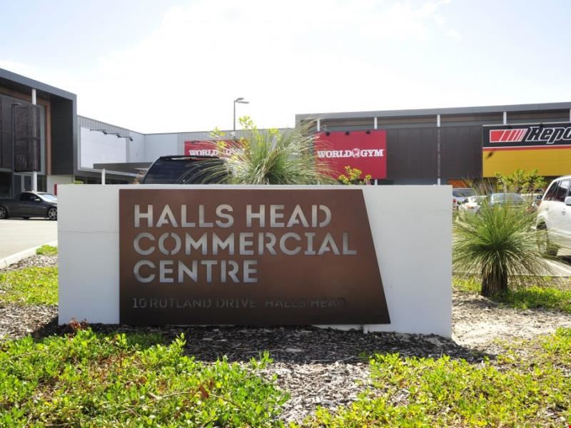10 Rutland Drive, Halls Head WA 6210