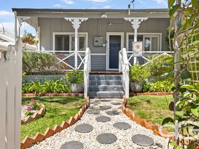 16 Stokes Street, White Gum Valley WA 6162