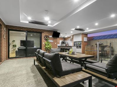 7 Cedron Rise, Coogee WA 6166