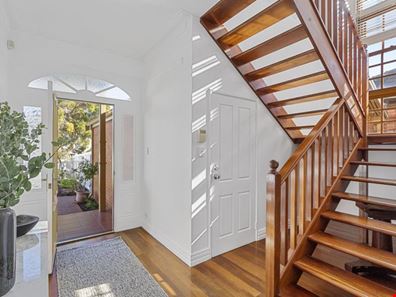 101 Shenton Road, Swanbourne WA 6010