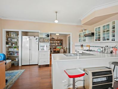 5B Ennis Street, Eaton WA 6232