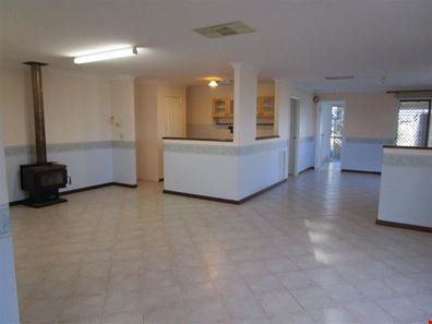 24 Turton Hts, Dongara WA 6525
