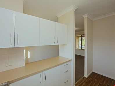 25/80-82 Henley Street, Como WA 6152