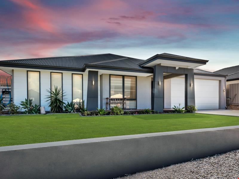 15 Lugger Outlook, Glenfield