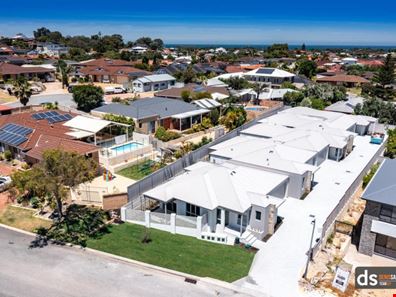 1/8 Landells Rise, Hillarys WA 6025