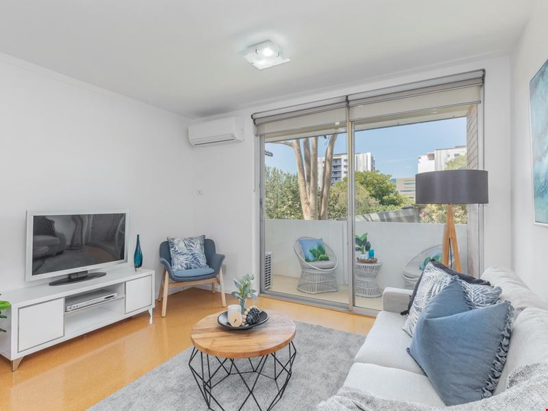 11/190 Railway Parade, West Leederville WA 6007