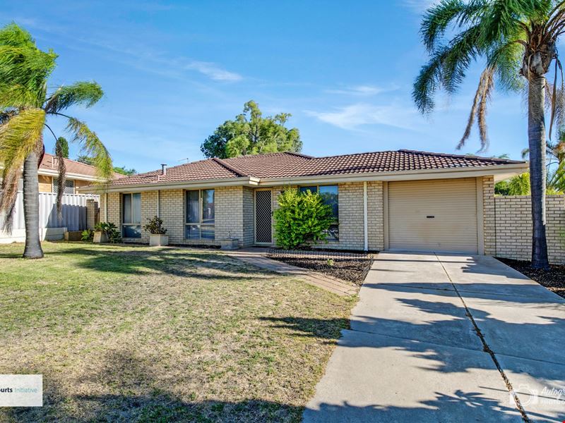 10 Apple Blossom Drive, Mirrabooka WA 6061