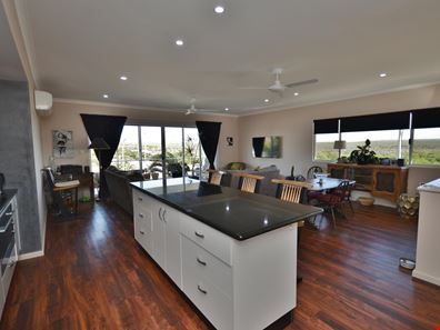 60 Gantheaume Crescent, Kalbarri WA 6536