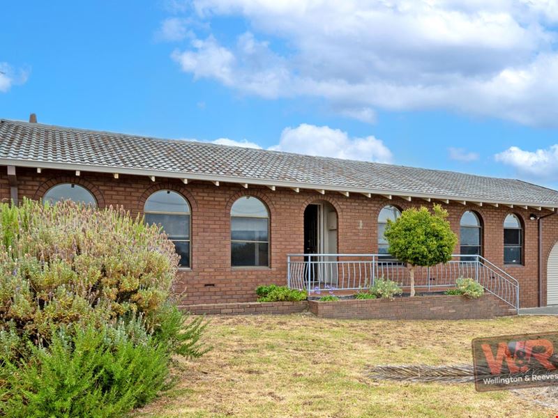 1 Adam Street, Bayonet Head WA 6330