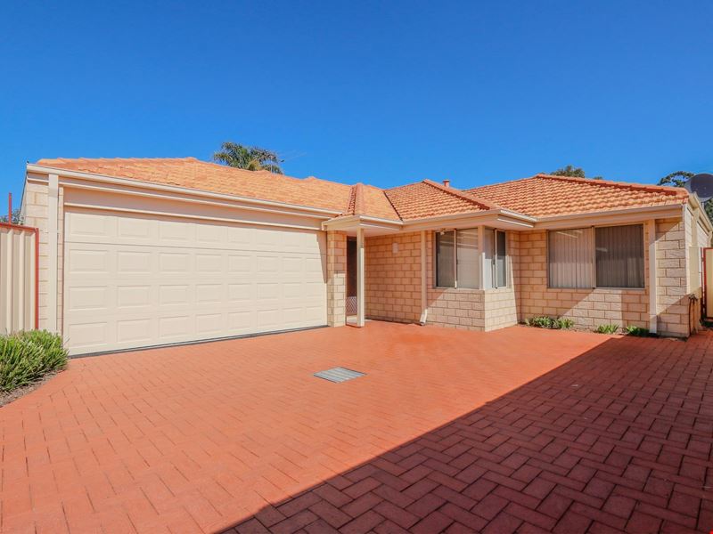 15A Parkfield Road, Kelmscott WA 6111