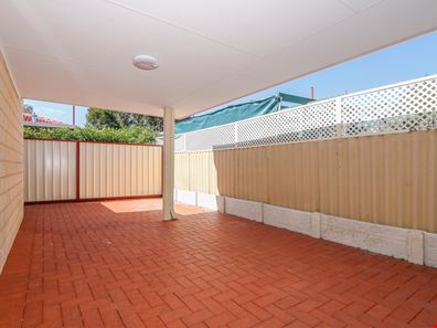 15A Parkfield Road, Kelmscott WA 6111