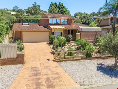 7 Onyx Road, Mount Richon WA 6112