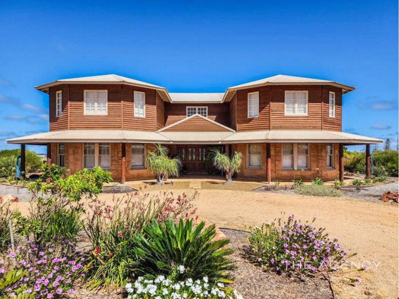 30 Bridgeman Road, Kalbarri WA 6536