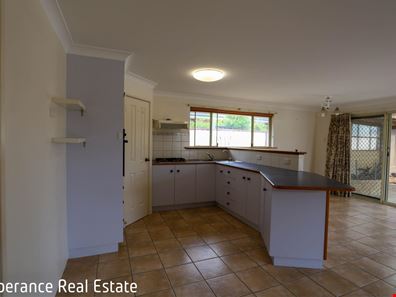 17 Princess Street, Pink Lake WA 6450